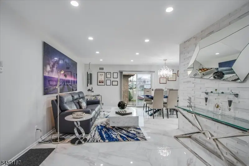 825 Riverside Ave #B202, Lyndhurst, NJ 07071 - #2