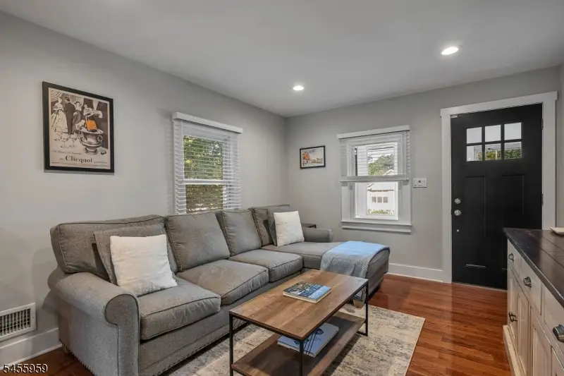 9 Delmar Ave, Morris, NJ 07950 - #3