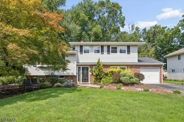 11 Surrey Ln, Springfield Twp., NJ 07081