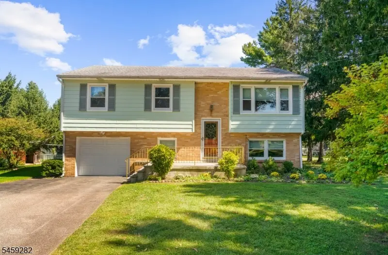 17 Ridge Rd, Raritan, NJ 08822 - #2