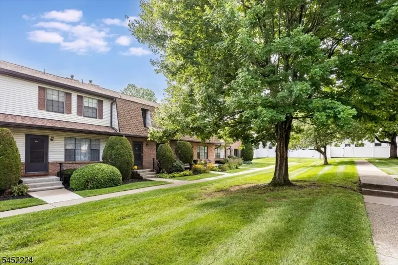 157 Cynthia Dr, Beattystown, NJ 07840 - #3
