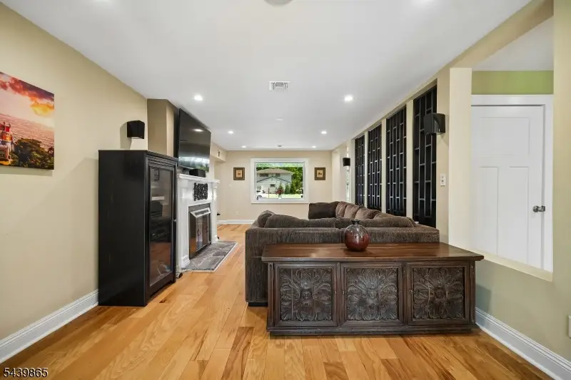 266 Milltown Rd, Springfield, NJ 07081 - #3