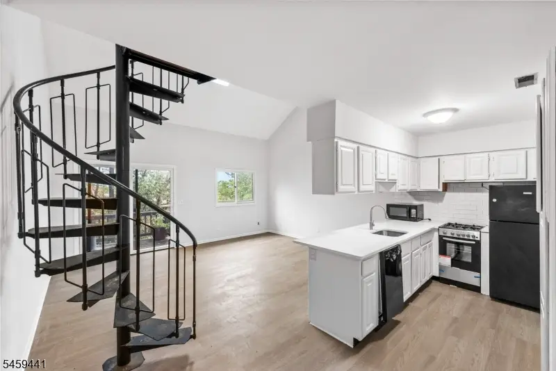 4 Brandywine Ct #8, Vernon Center, NJ 07462 - #2