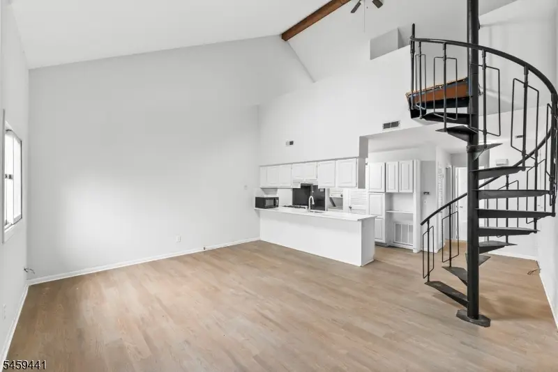 4 Brandywine Ct #8, Vernon Center, NJ 07462 - #3
