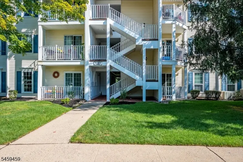 21 Amethyst Way, Franklin Park, NJ 08823 - #2