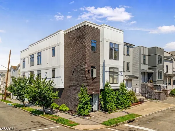 31 12th Ave, Paterson City, NJ 07501