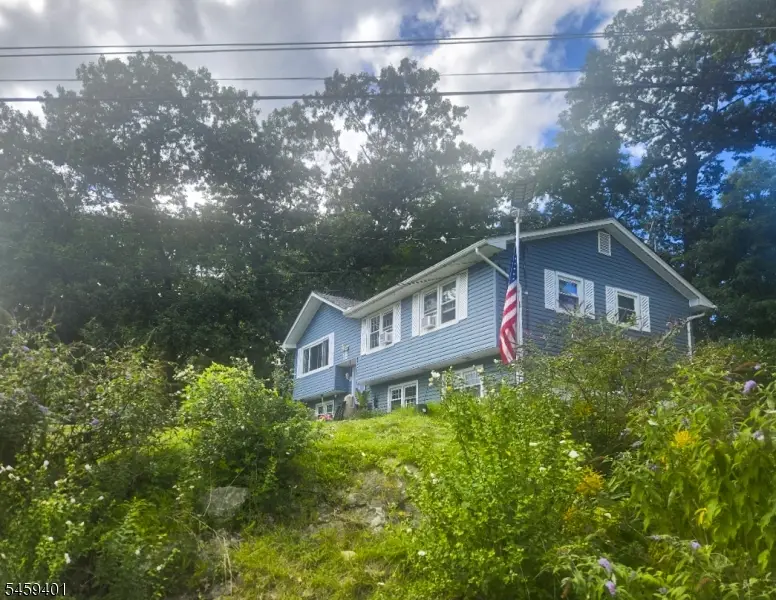 15 Conklin Ave, Hopatcong, NJ 07874 - #1