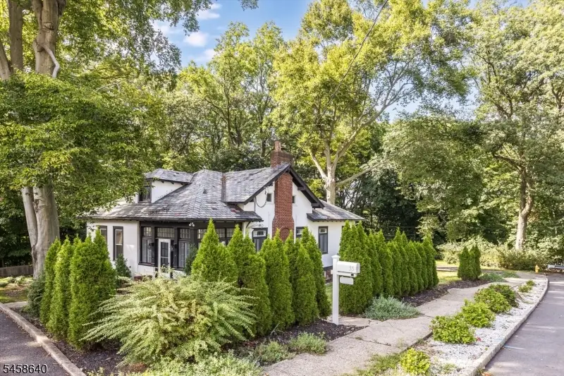 37 Forest Drive, Bloomfield, NJ 07003 - #2