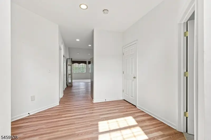 19 Fairchild Ln, Wantage, NJ 07461 - #3