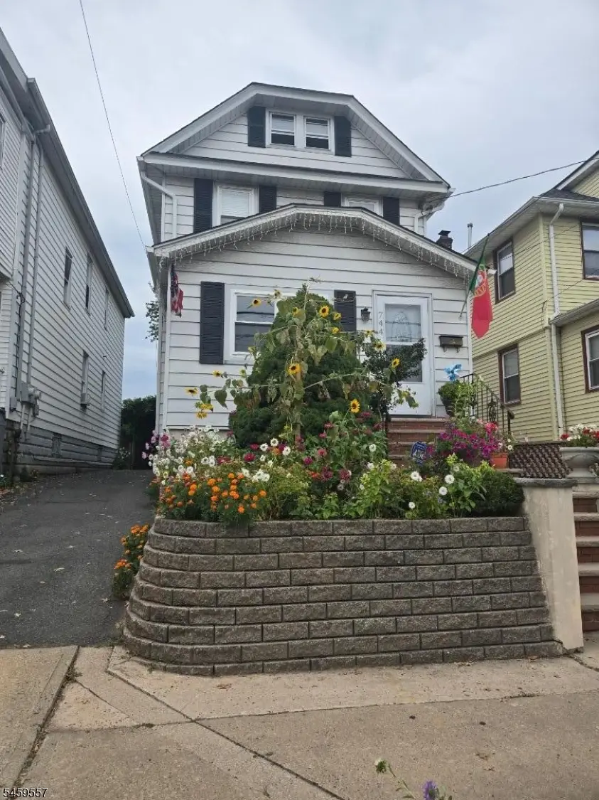 744 Van Buren Ave, Elizabeth, NJ 07201 - #1