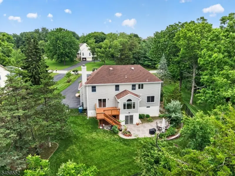 6 Chaucer Dr, Clinton, NJ 08801 - #3