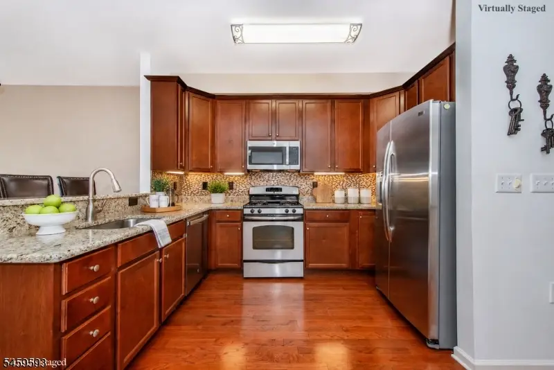208 Welsh Pl, Morris Plains, NJ 07950 - #2