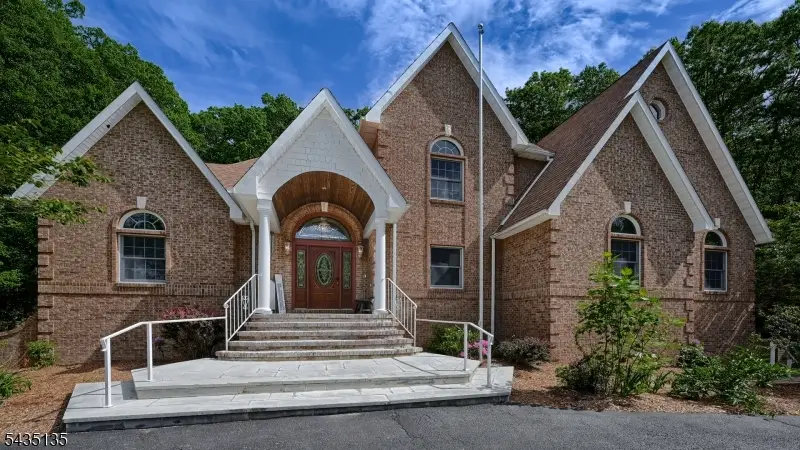26 Stonehedge Dr, Stockholm, NJ 07460 - #2