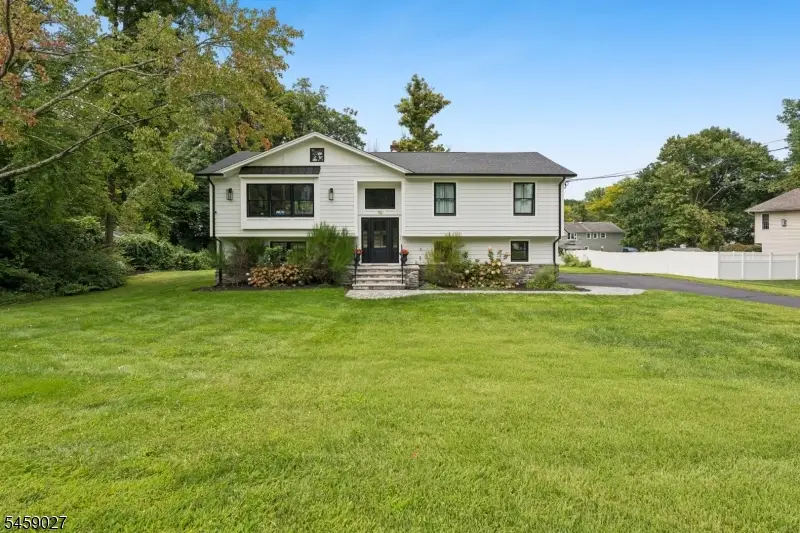 56 Brown Ave, Butler, NJ 07405 - #1
