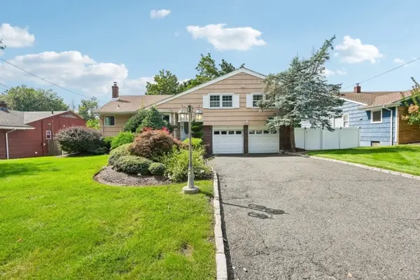 3 Wedgewood Dr, West Orange Twp., NJ 07052