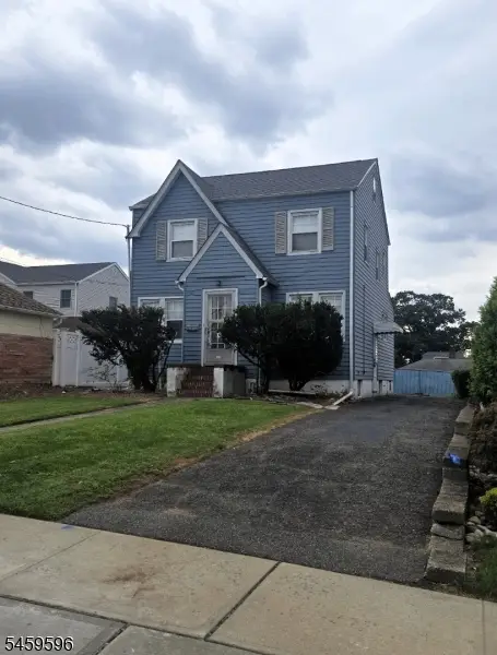 450 Marlboro Rd, Wood-Ridge Boro, NJ 07075