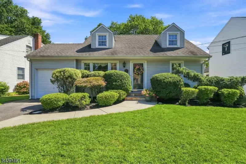 17 Middle Ave, Summit, NJ 07901 - #1