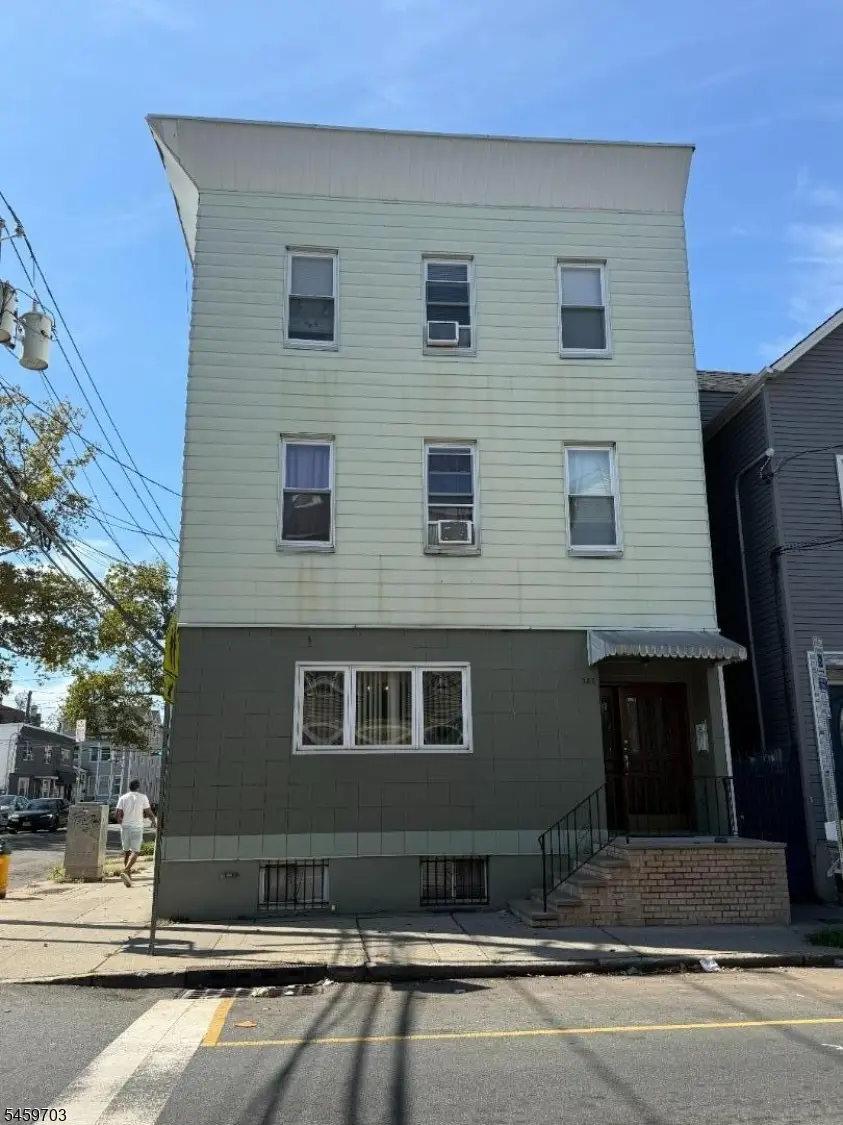 382 Walnut St #3, Newark, NJ 07105 - #1
