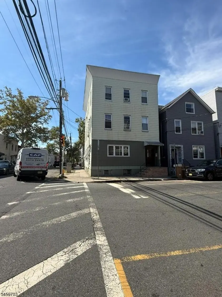 382 Walnut St #3, Newark, NJ 07105 - #2