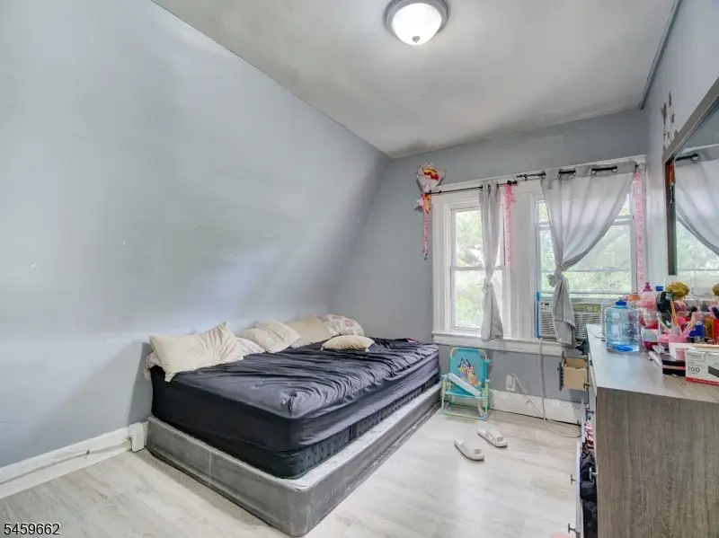 18 Shanley Ave, Newark, NJ 07108 - #3