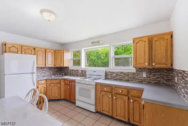 1 Park Pl, North Brunswick, NJ 08902 - #2