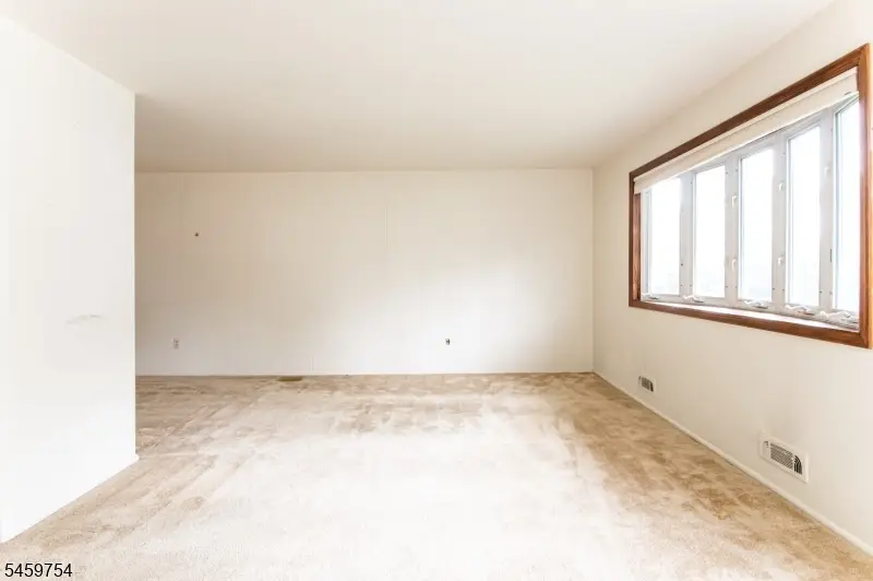28 Overlook Dr, Oak Ridge, NJ 07438 - #3
