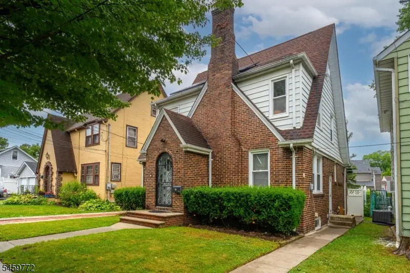 15 Stevens Rd, Belleville, NJ 07109 - #3