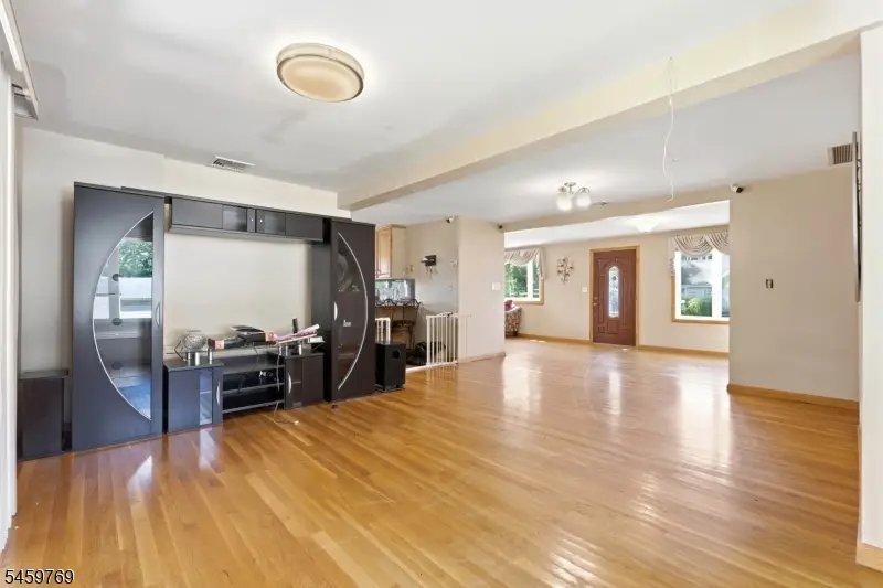 50 Woods Rd, Great Notch, NJ 07424 - #3