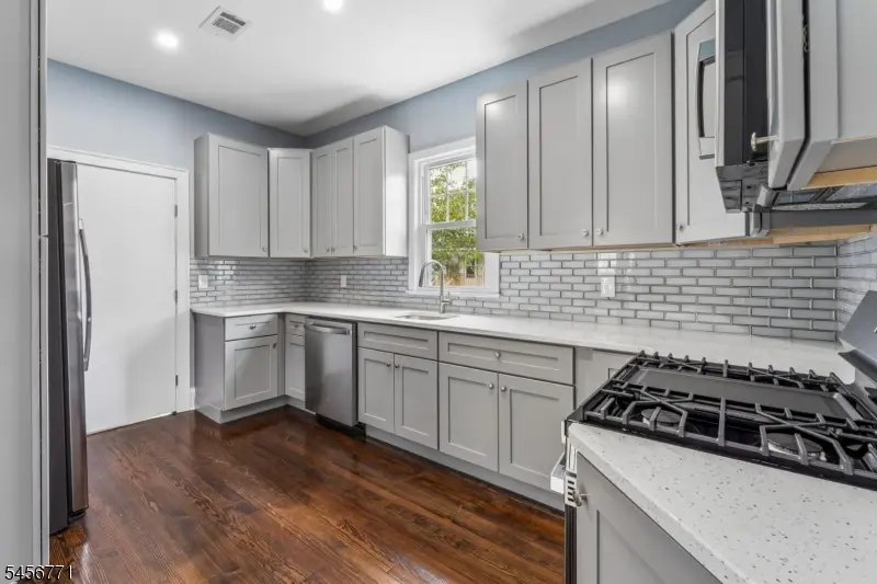510 Harrison Pl, Linden, NJ 07036 - #3
