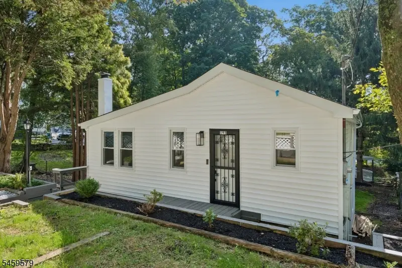 193 Monroe Trl, Hopatcong, NJ 07843 - #2