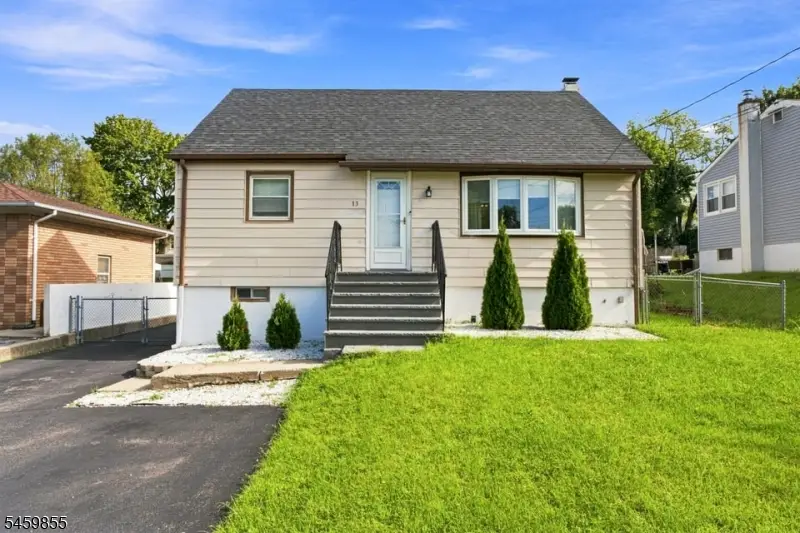 13 Kovach St, Franklin, NJ 07416 - #1