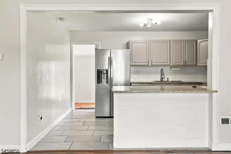 13 Kovach St, Franklin, NJ 07416 - #3