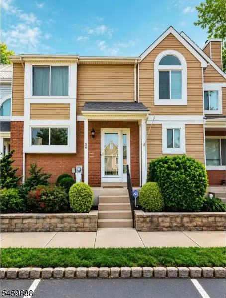 34 Whitehall Ct, Hillsborough Twp., NJ 08844