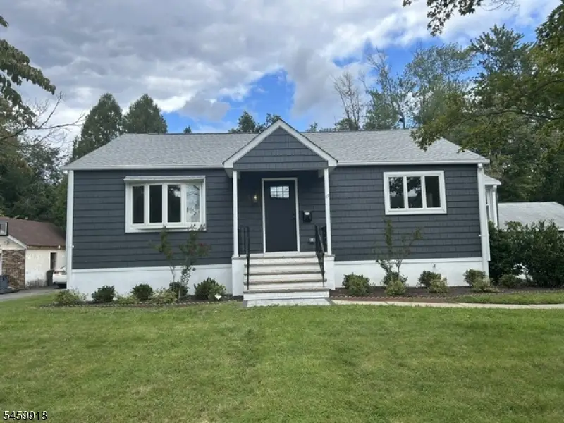 17 Ellice St, Lincoln Park, NJ 07035 - #1