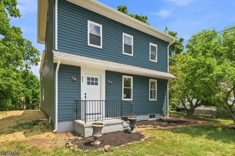 31 N Main St, Flemington, NJ 08822 - #1