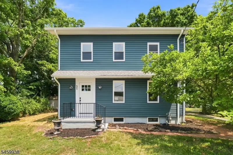 31 N Main St, Flemington, NJ 08822 - #3