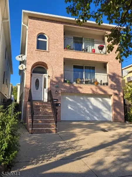 138-140 Malvern St, Newark City, NJ 07105