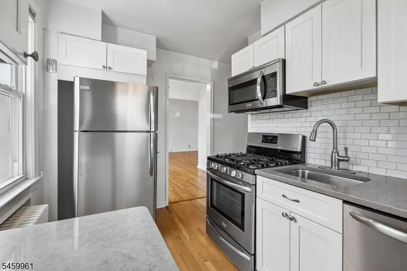 349 Bloomfield Ave #10, Verona, NJ 07044 - #1