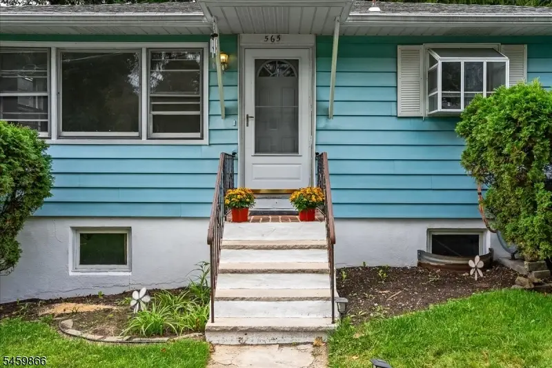 565 Dell Rd, Landing, NJ 07850 - #2