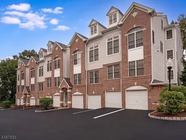 9 Goffle Brook Ct, Hawthorne Boro, NJ 07506