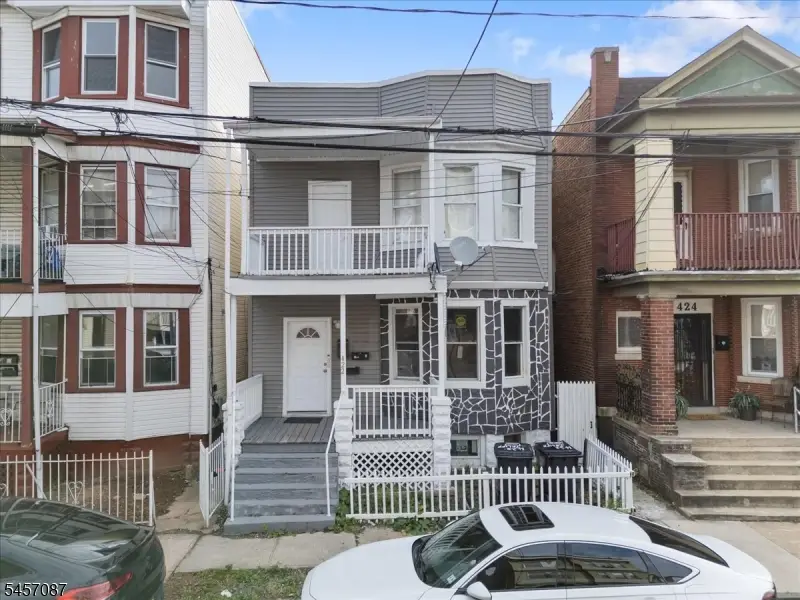 422 Jelliff Ave, Newark, NJ 07112 - #1