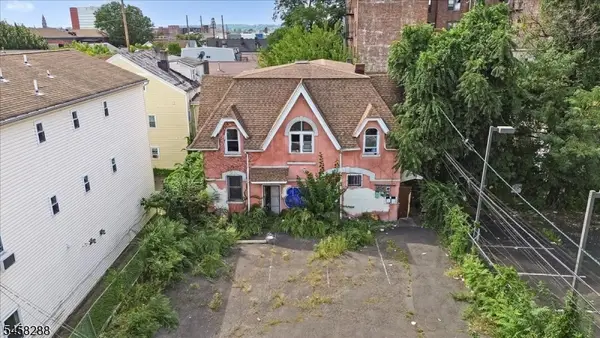 168 Carroll St, Paterson City, NJ 07501