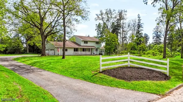 7 Pinewood Ct, Raritan Twp., NJ 08822