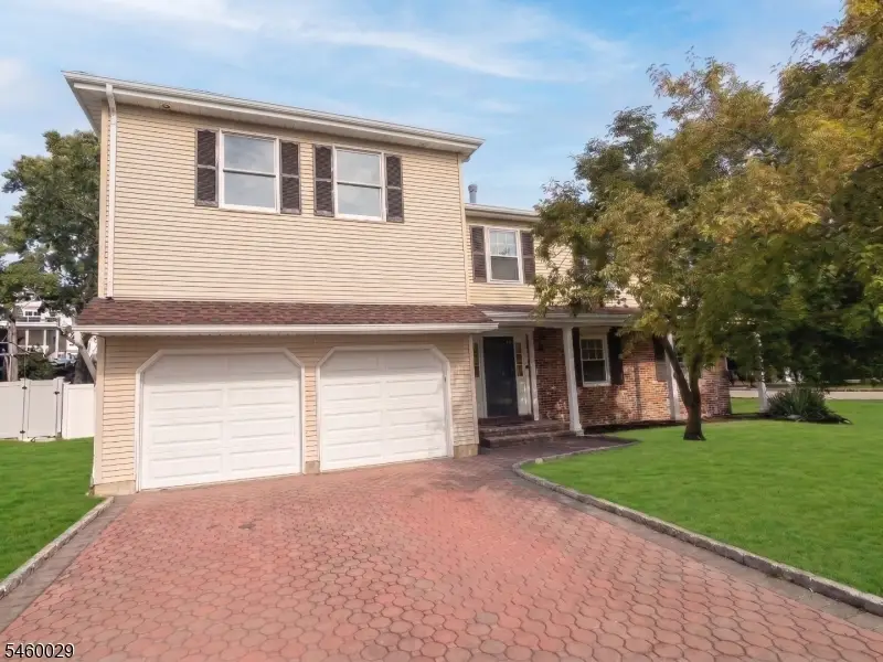 45 Holyoke Rd, Wayne, NJ 07470 - #2
