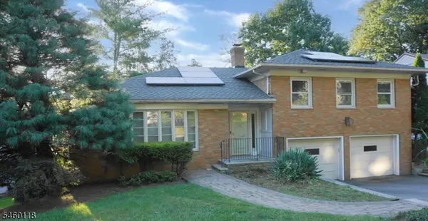 8 Mountain Way S, West Orange Twp., NJ 07052