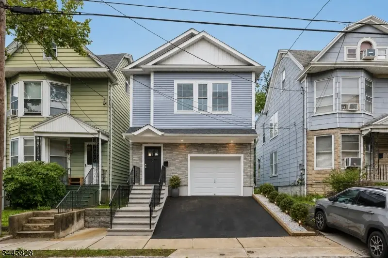 7 Terrace Pl, Belleville, NJ 07109 - #1