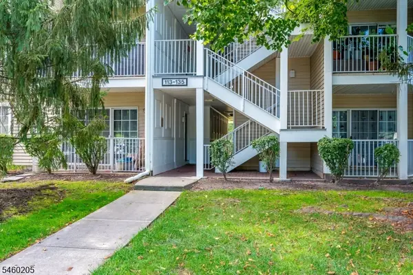 133 Rachel Ct, Franklin Twp., NJ 08823