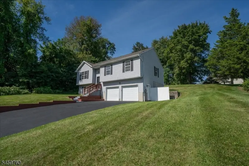 117 Hillside Dr, Hamburg, NJ 07419 - #2