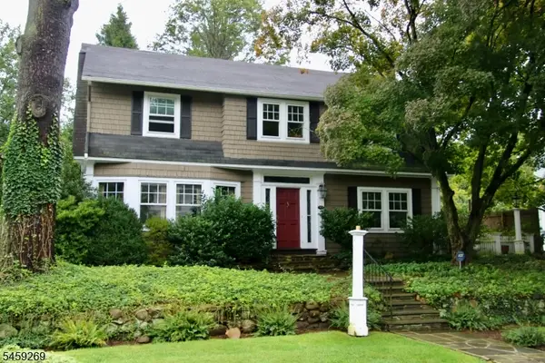 72 Gould Pl, Caldwell Boro Twp., NJ 07006