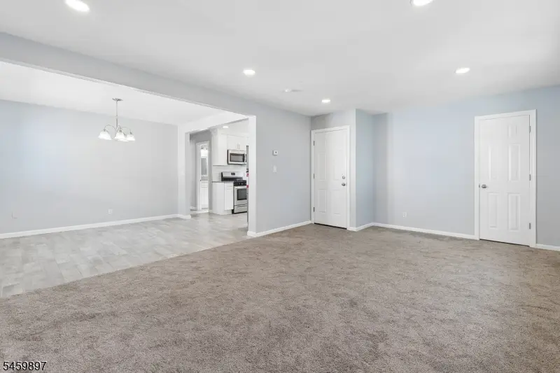 31 Barbara St, Bloomfield, NJ 07003 - #3
